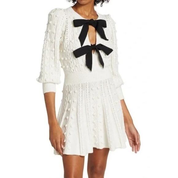Alice + Olivia Dresses & Skirts - Alice and Olivia Kitty Bows Sweater Dress size S small
